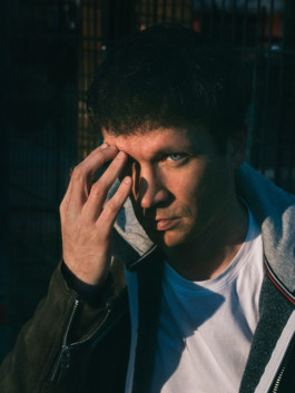 Fotograf aus Berlin, tätig in Porträt, Reportage und Architektur